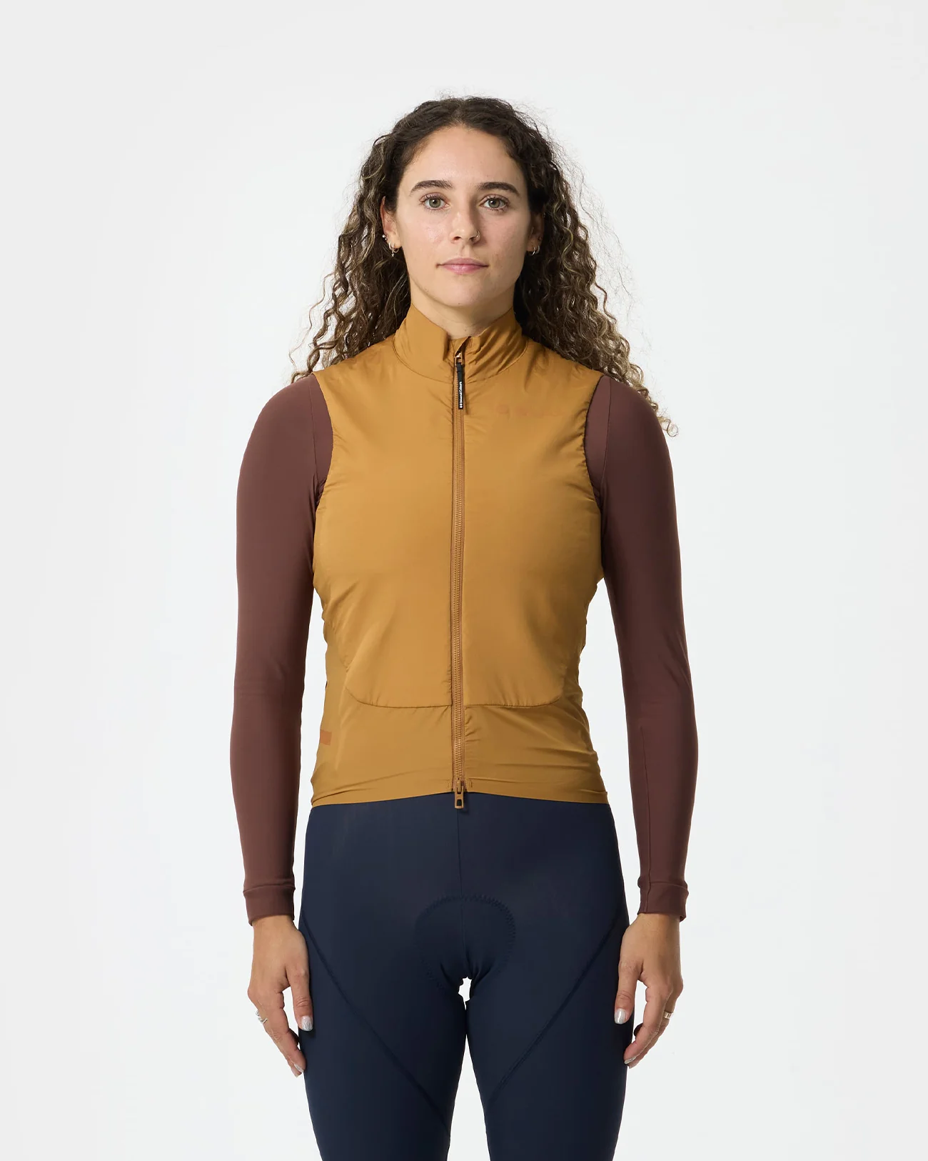Unisex Chroma Insulated Gilet - Golden Beige - Image 2