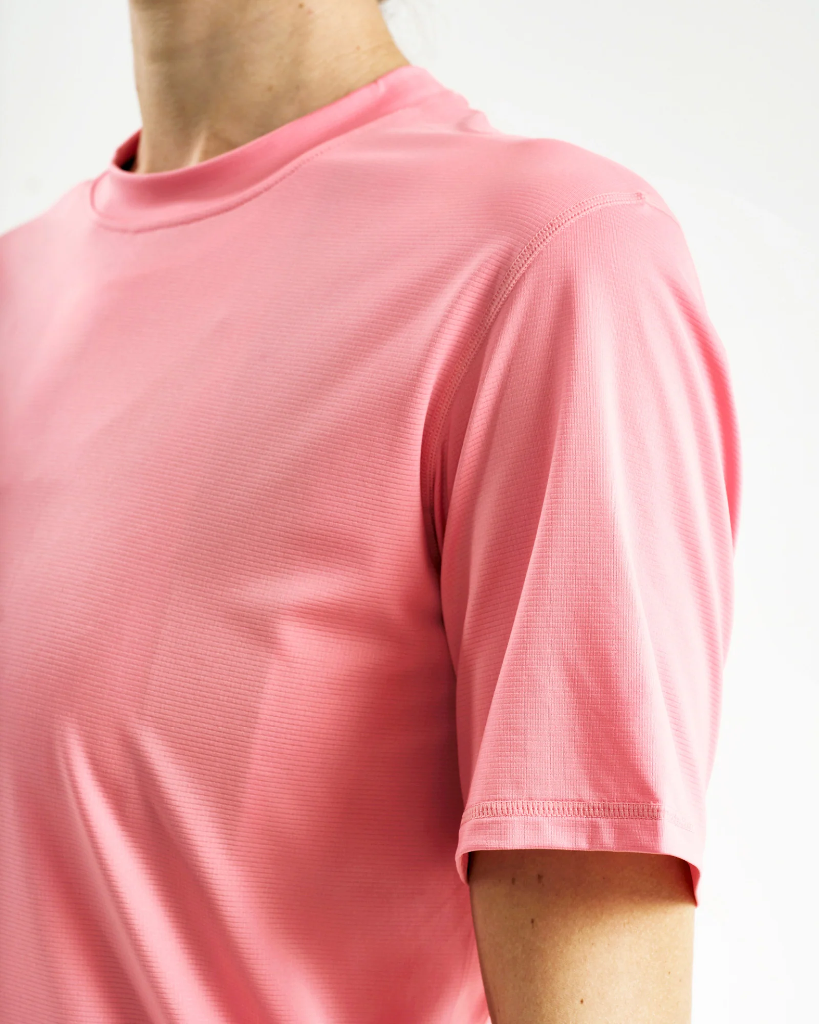 Tech Tee Washed Pink - Image 13